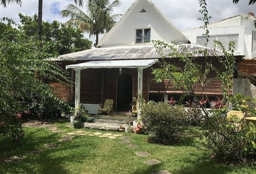 پانسیون Le Medinilla