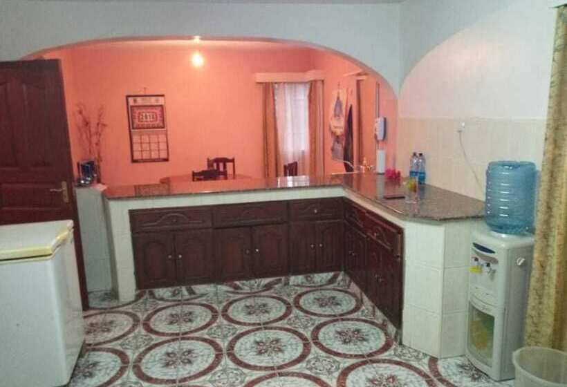 پانسیون Nalepomara Private House