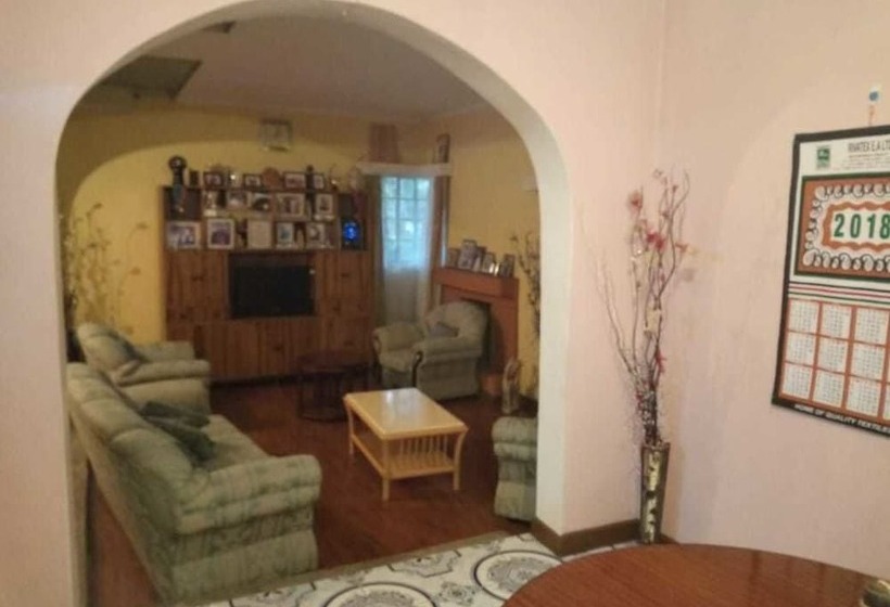 پانسیون Nalepomara Private House