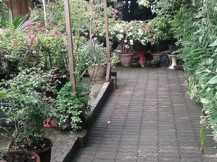 Majatalo Shangri La Resto Bar And Functions