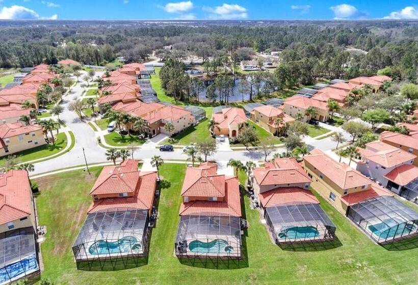 Watersong Luxurious 5bd/4.5ba Pool Home #5wr510