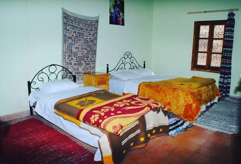 Aamiaismajoitus (B&B) Auberge Kasbah Des Roches