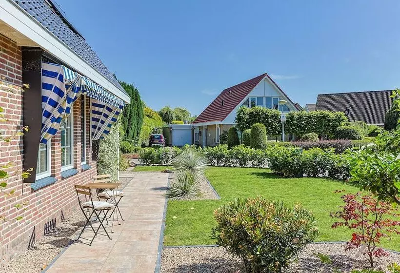 Hotelli B&b De Wiekeborg
