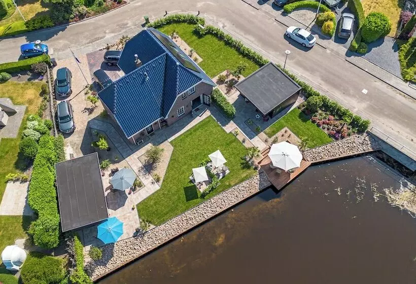 Hotelli B&b De Wiekeborg