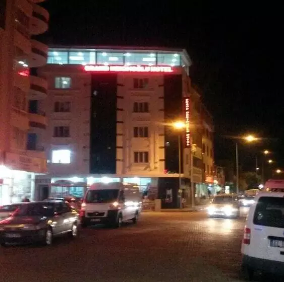 ホテル Grand Hekimoglu