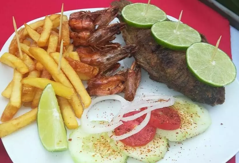 هتل Y Restaurante Paradise