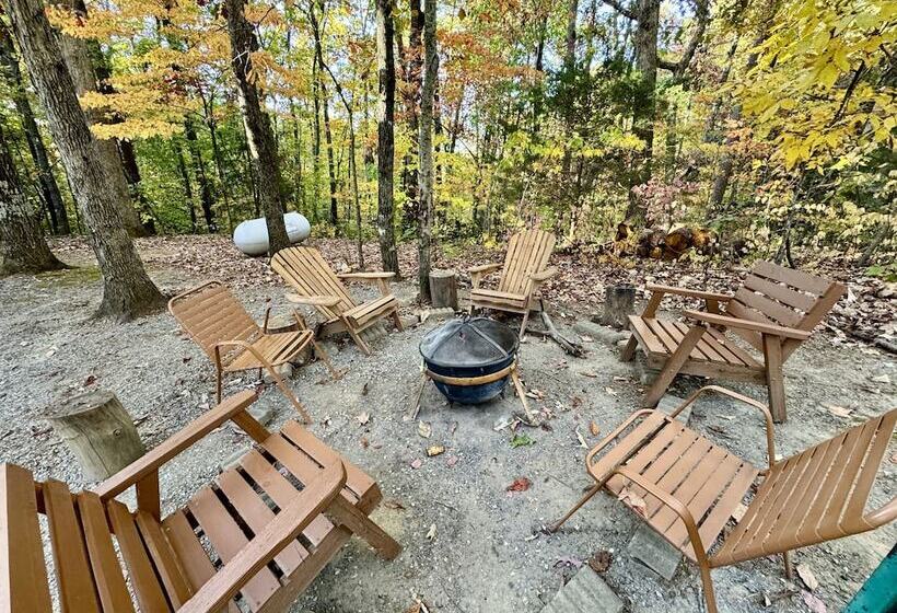 New Song Appalachian Chink Style Cabin Features Foosball And Air Hockey Table By Redawning