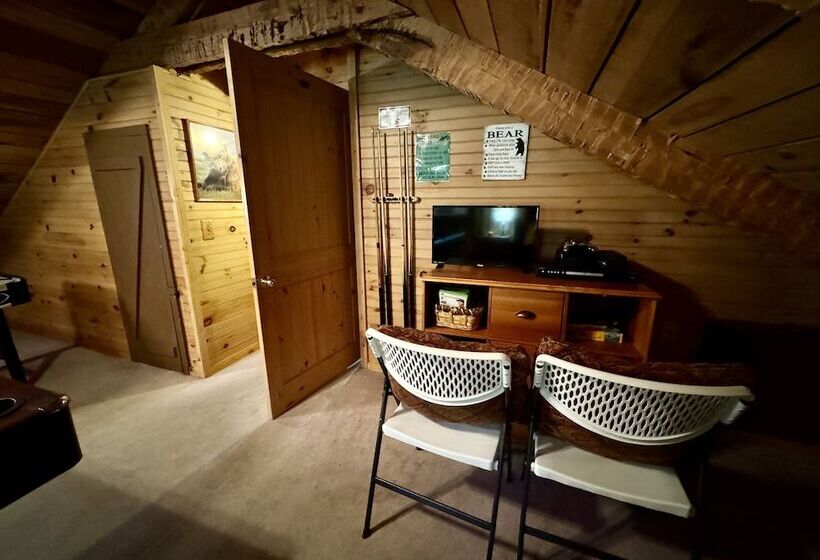 New Song Appalachian Chink Style Cabin Features Foosball And Air Hockey Table By Redawning