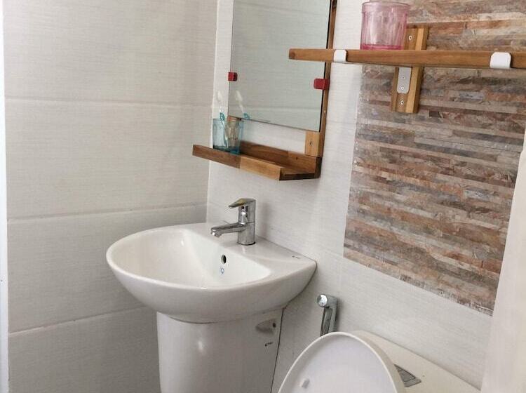 پانسیون Lang Bien Homestay