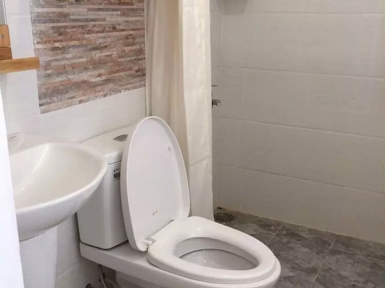 پانسیون Lang Bien Homestay