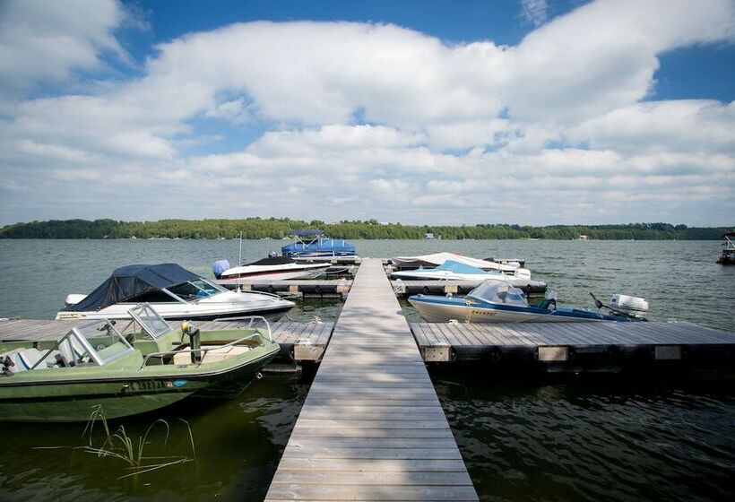 Sun Retreats Arran Lake