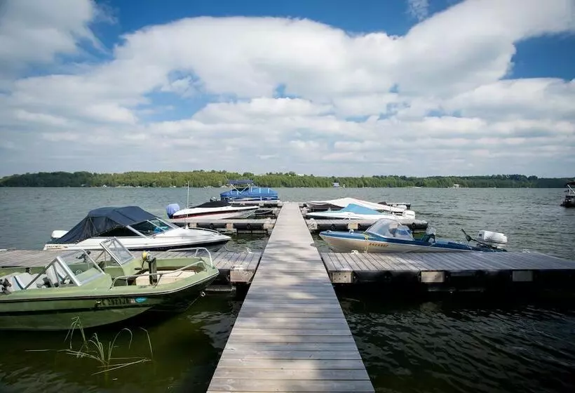 Sun Retreats Arran Lake