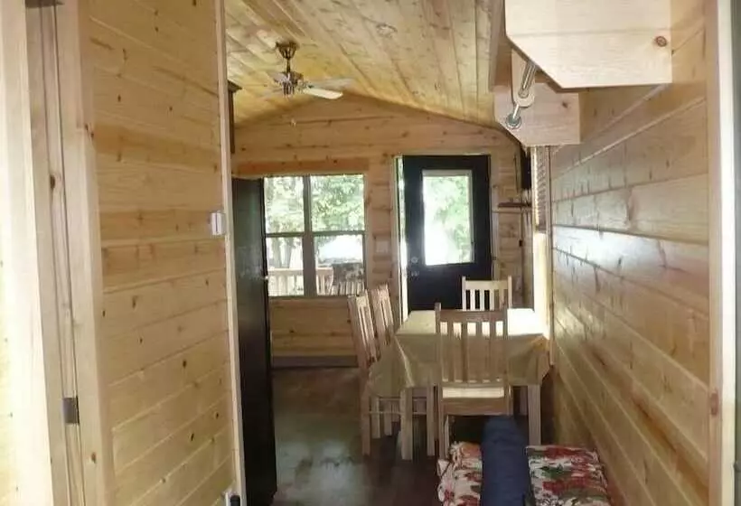 Sun Retreats Arran Lake