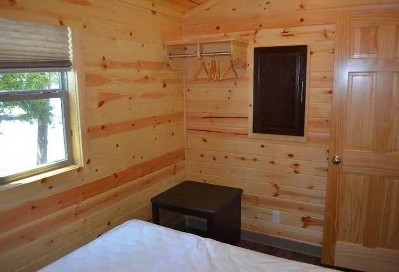 Sun Retreats Arran Lake