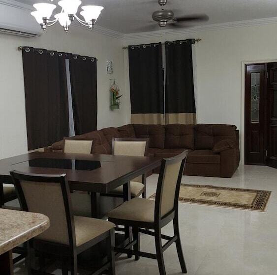 Tropical Luxury Dreams