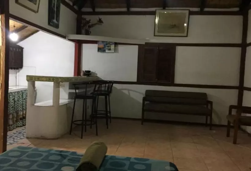ユースホステル Angauel Inn