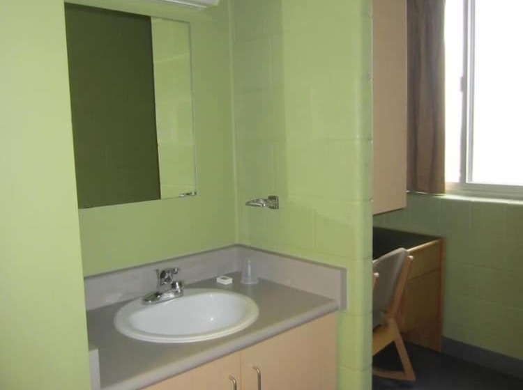 ユースホステル Backpacker College At Wilfrid Laurier University