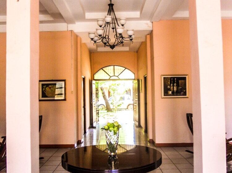 Hostal Villa De San Fernando