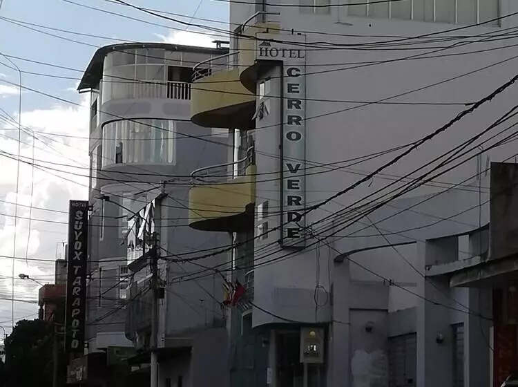 ホテル Cerro Verde Tarapoto