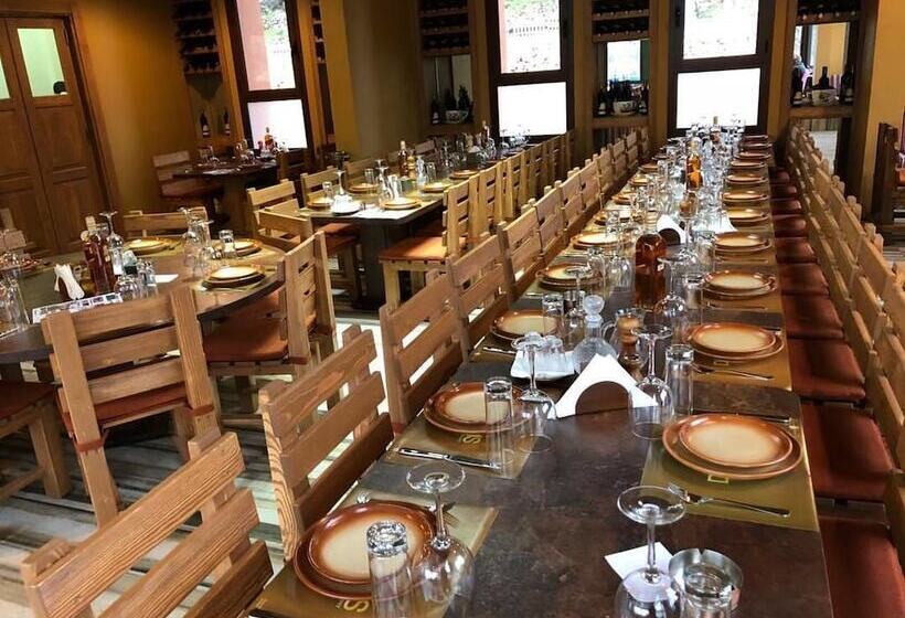 هتل Laze Fountain Eco