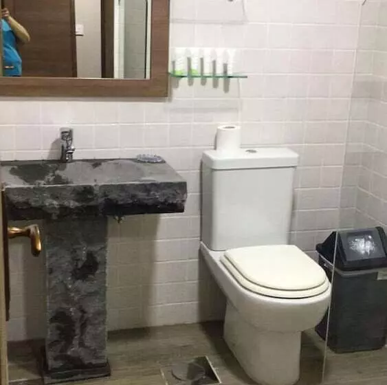 هتل Laze Fountain Eco