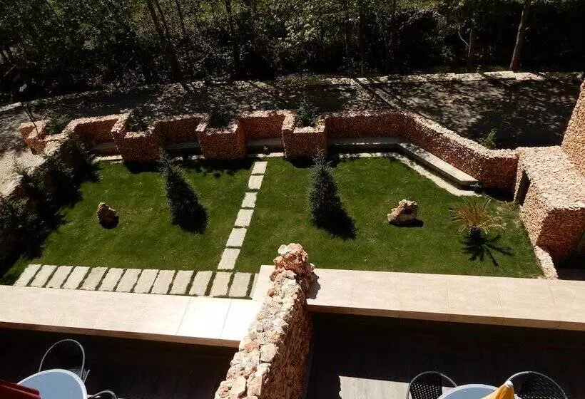 هتل Laze Fountain Eco