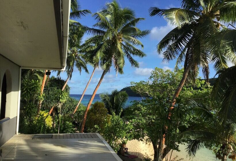 هتل Mala Island Resort