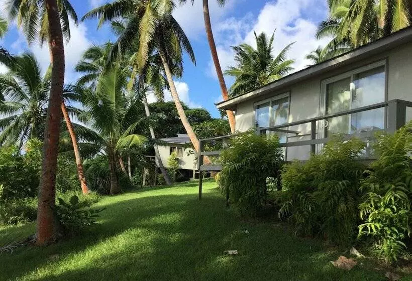 هتل Mala Island Resort