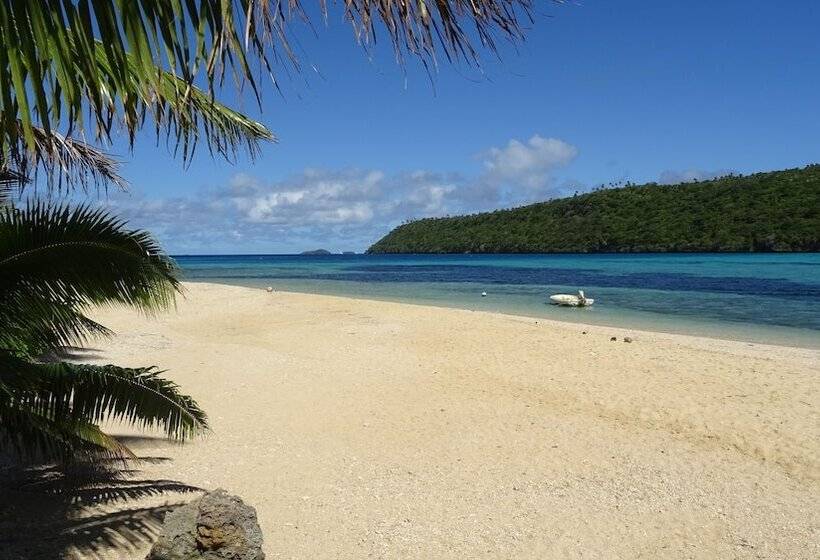 هتل Mala Island Resort