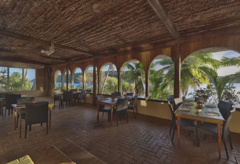 هتل Mala Island Resort