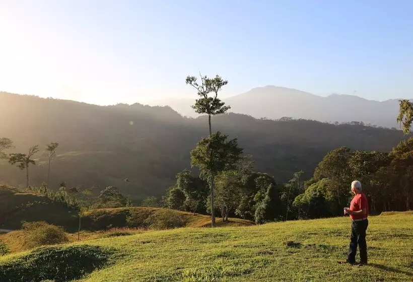 ホテル Rústico Montañas Del Pacuare Costa Rica