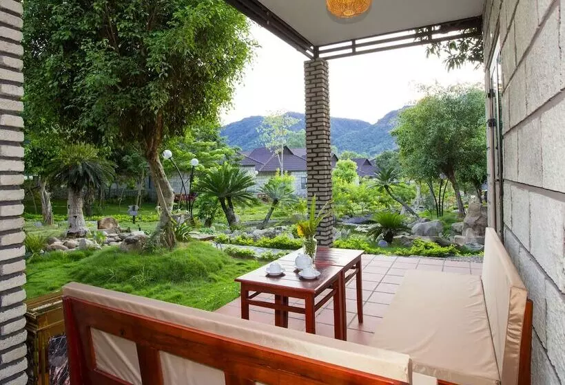 Hotelli Sang Nhu Ngoc Resort