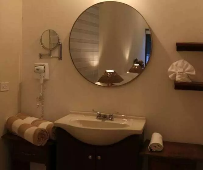 Hotelli Villa Bugambilias