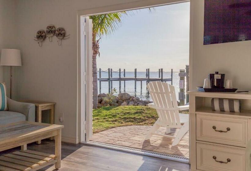 Motel Lost Inn Paradise