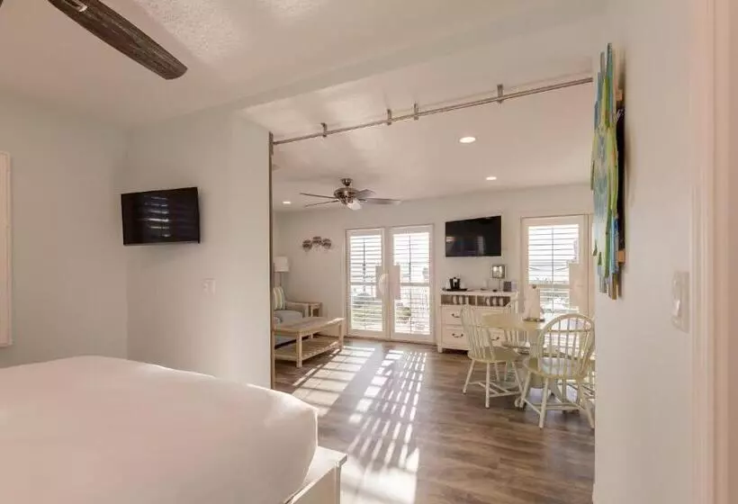 Motelli Lost Inn Paradise