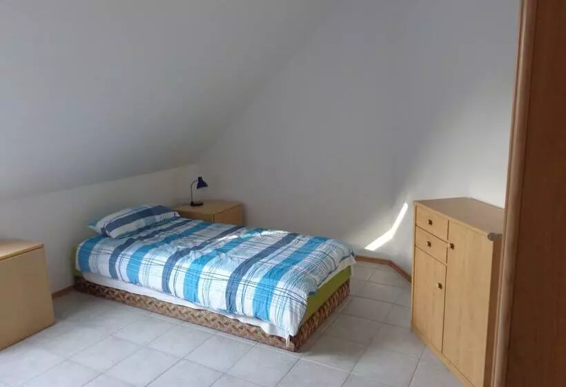 ペンション Monteurzimmer Im Paartal