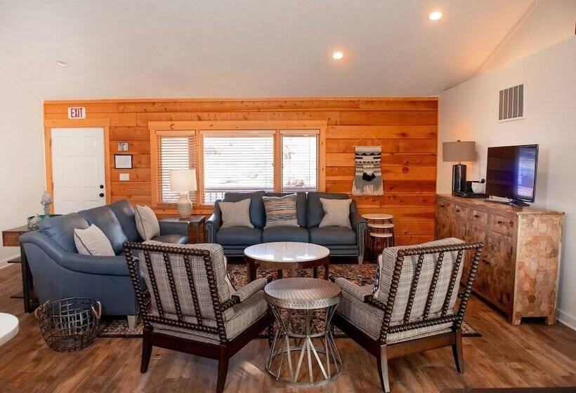 펜션 Zion Red Rock Cabin