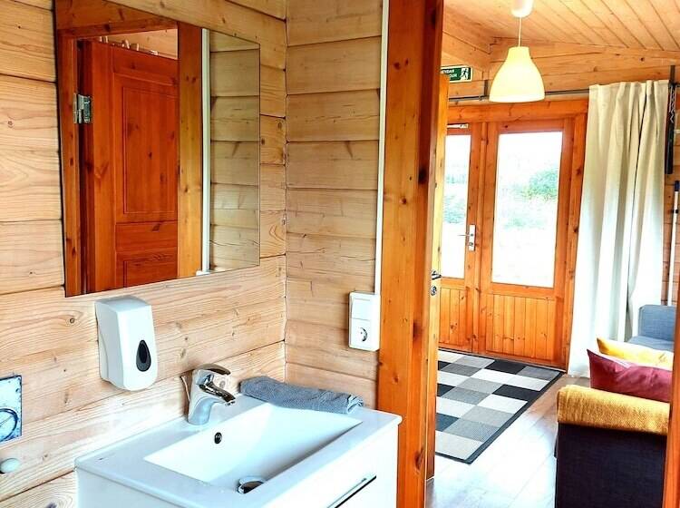 ásgeirsstaðir Cottages