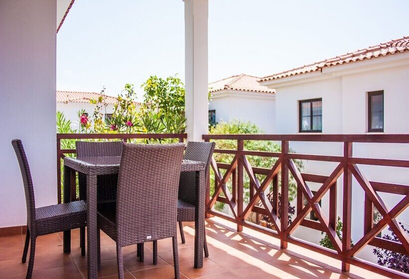 Ajp Holidays   Tortuga Beach Resort 487