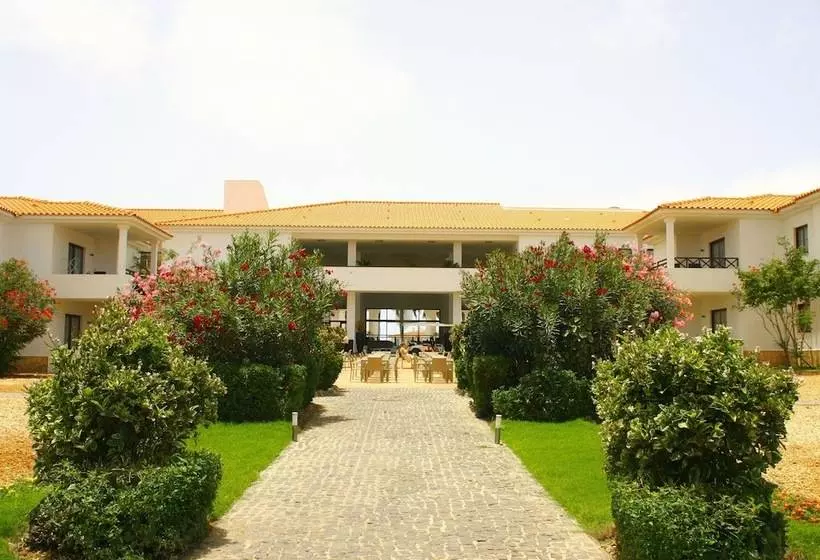 Ajp Holidays   Tortuga Beach Resort 487