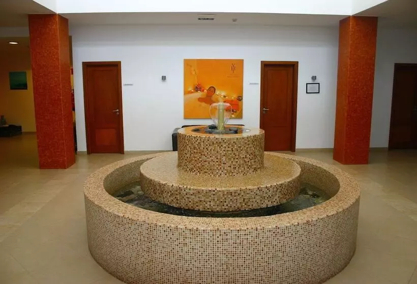 Ajp Holidays   Tortuga Beach Resort 487