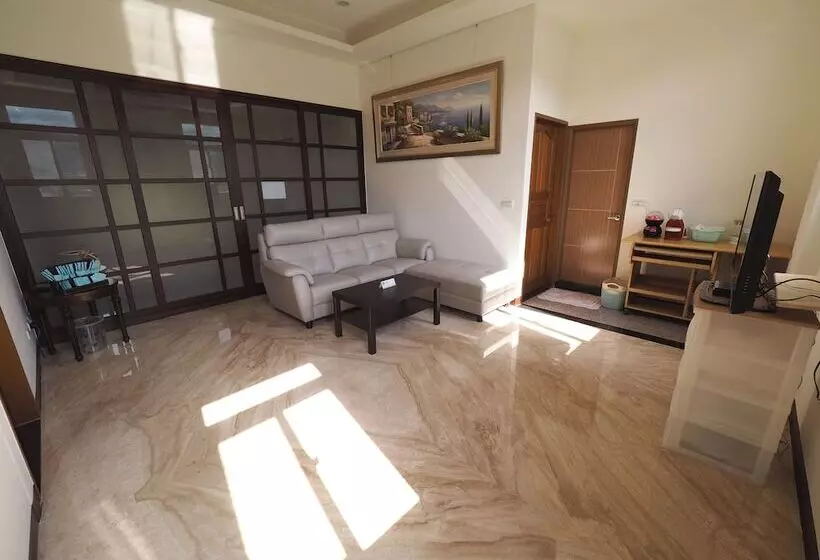 تختخواب و صبحانه Green Island Guest House