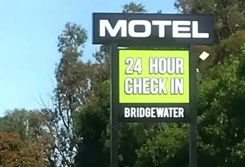 Bridgewater Motel