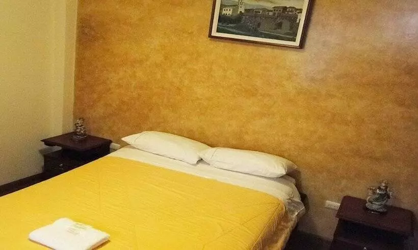 Hostal Amancay