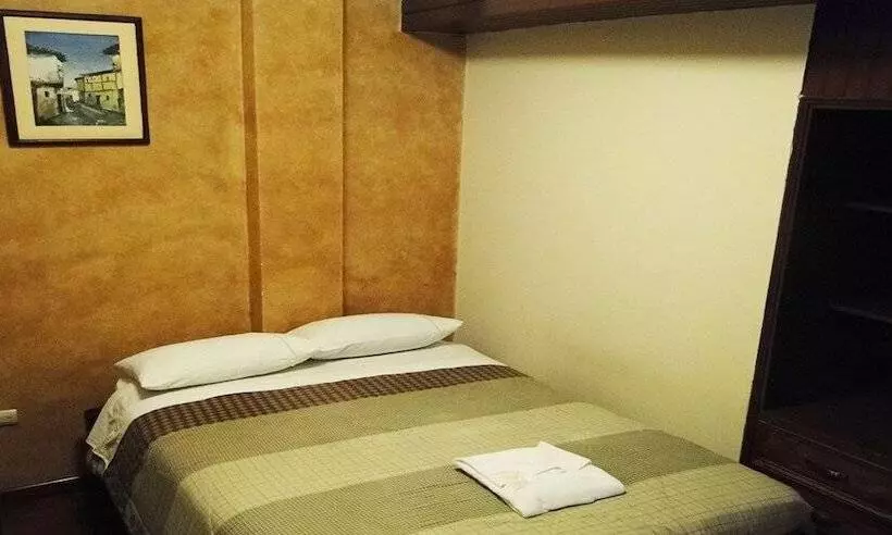Hostal Amancay