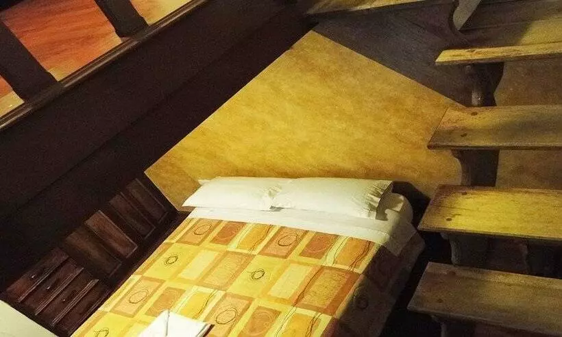 Hostal Amancay
