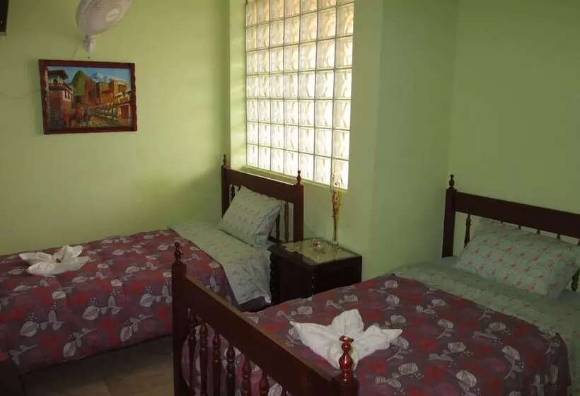 Hostal Lukanas