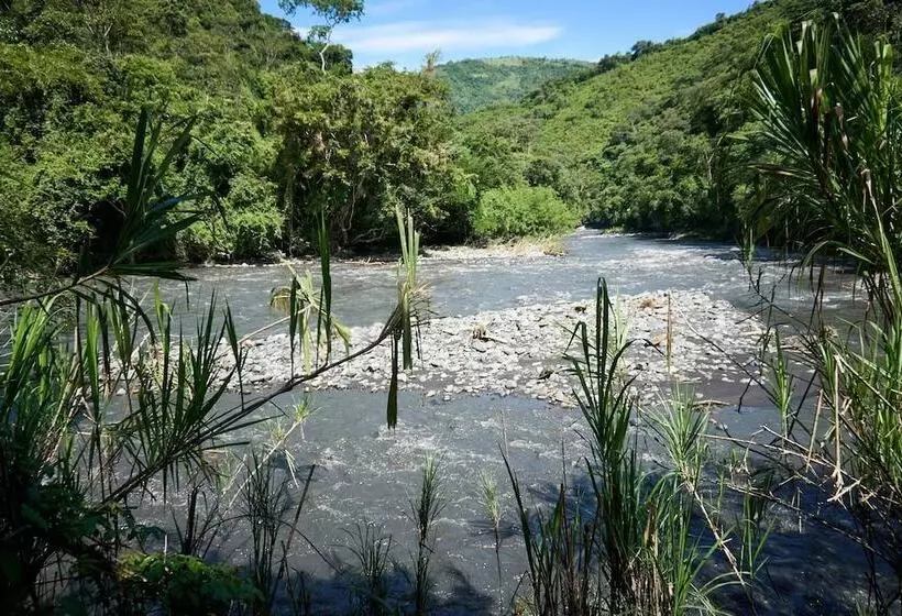 ホテル Campestre La Gaitana