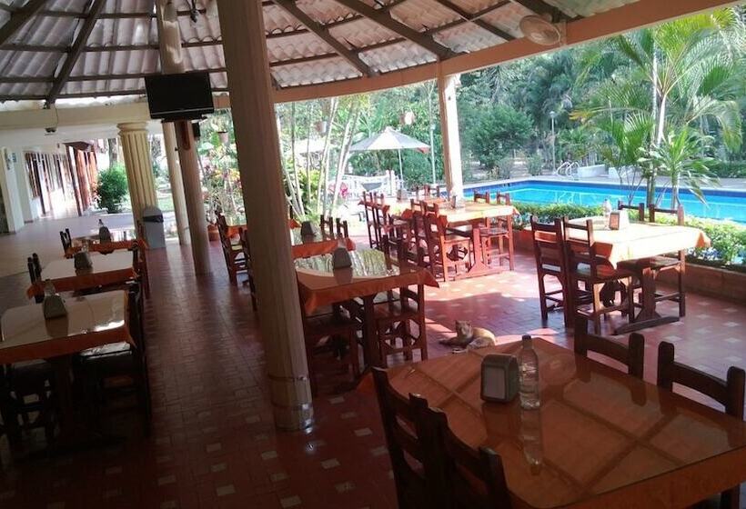 Hotel Campestre La Gaitana