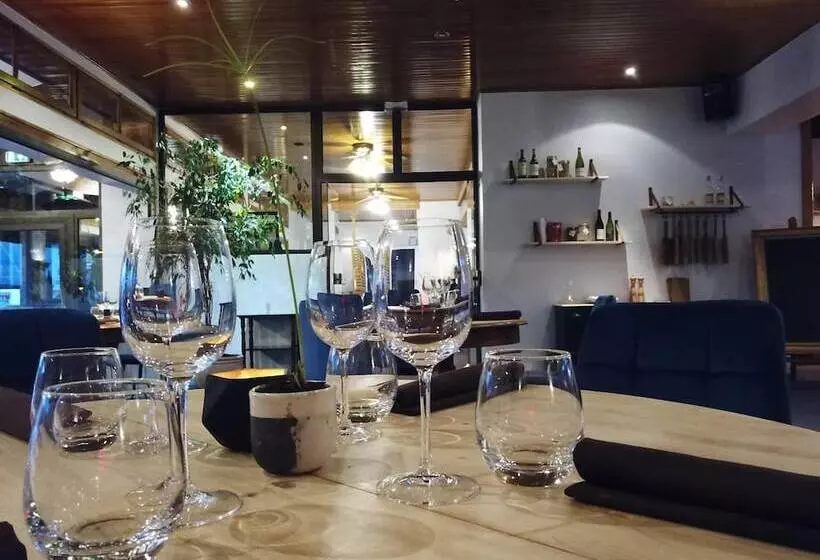 Hotelli Les Glycines